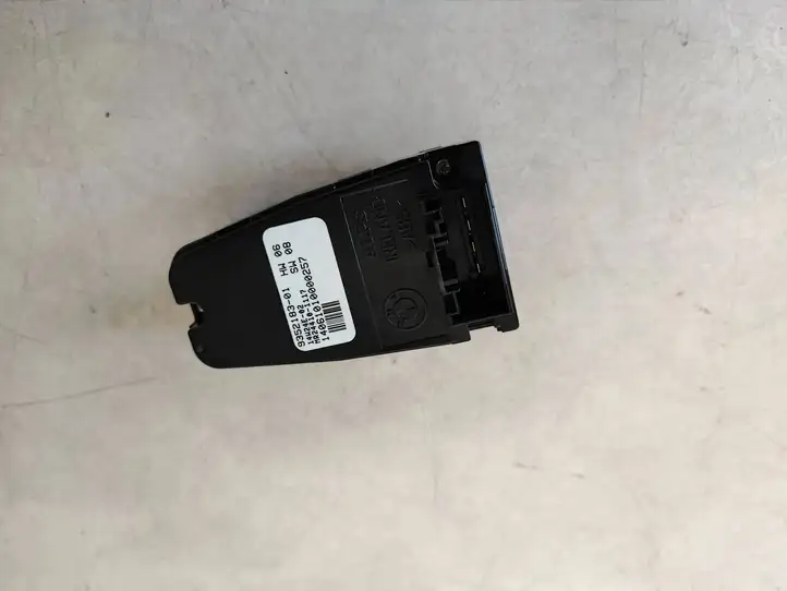 BMW 7 F01 (2008 - 2016) 9352183 Кнопка стеклоподъемников — фото 2
