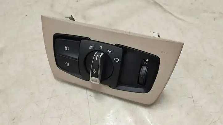 BMW 3 F30 F35 F31 (2012 - 2018) 9393947 Включатель фонарей — фото 3