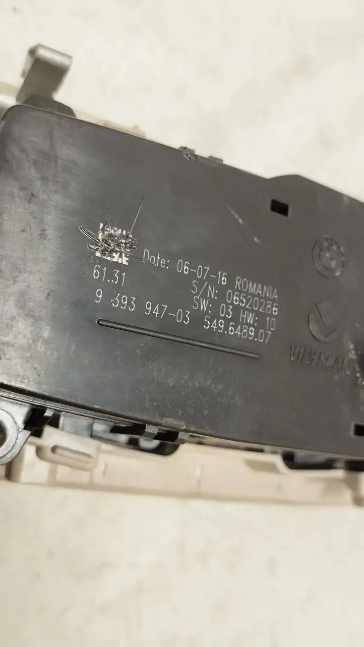 BMW 3 F30 F35 F31 (2012 - 2018) 9393947 Включатель фонарей — фото 4