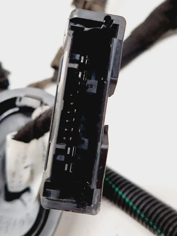 Peugeot 308 (2013 - 2021) 9808047080 Прочая электропроводка — фото 3
