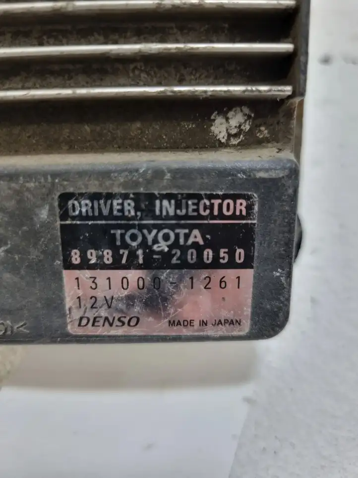 Toyota Corolla Verso AR10 (2004 - 2009) 8987120050 Блок управления форсунками — фото 2
