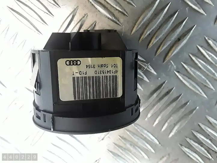 Audi A6 S6 C6 4F (2004 - 2008) 4F1941531D Включатель фонарей — фото 6