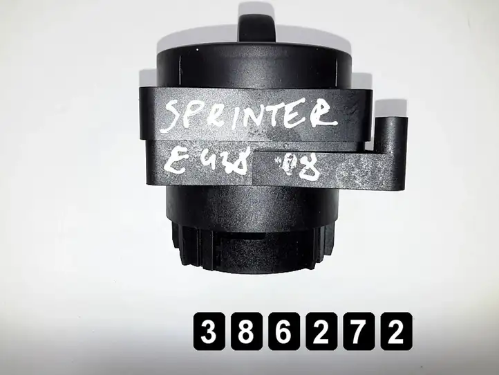 Mercedes-Benz Sprinter W906 (2006 - 2018) a9065450504 Включатель фонарей — фото 3