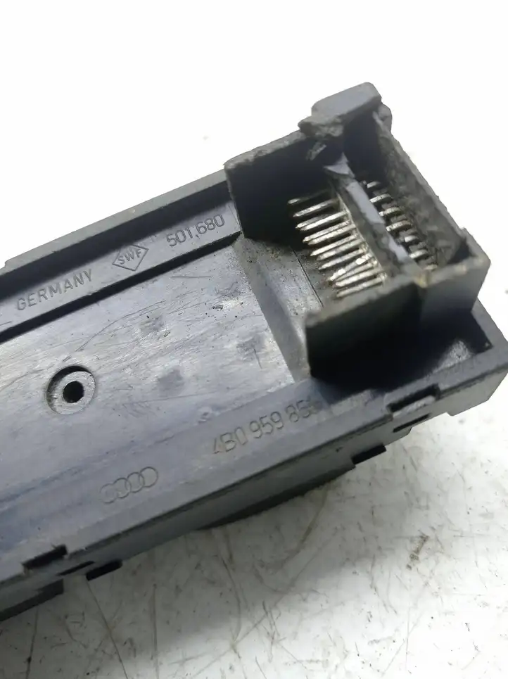 Audi A6 S6 C5 4B (2001 - 2004) 4B0959851 Кнопка стеклоподъемников — фото 3