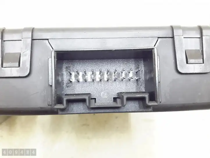 Volkswagen Golf IV (1998 - 2005)  1k0907530c Модуль управления gateway