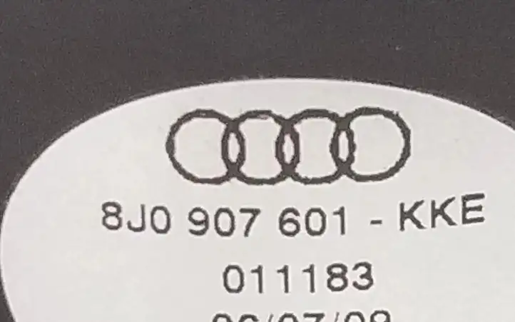 Audi TT TTS Mk2 (2006 - 2010) 8J0907601 Прочие блоки управления — фото 4