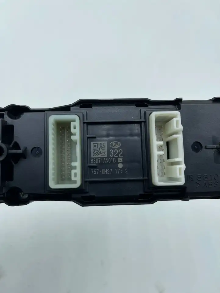 Subaru Outback (BT) (2019 - ) 83071AN01B Кнопка стеклоподъемников — фото 4