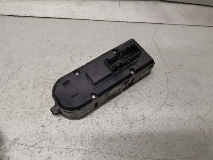 Opel Astra H (2004 - 2009) 13228707 Кнопка стеклоподъемников — фото 3