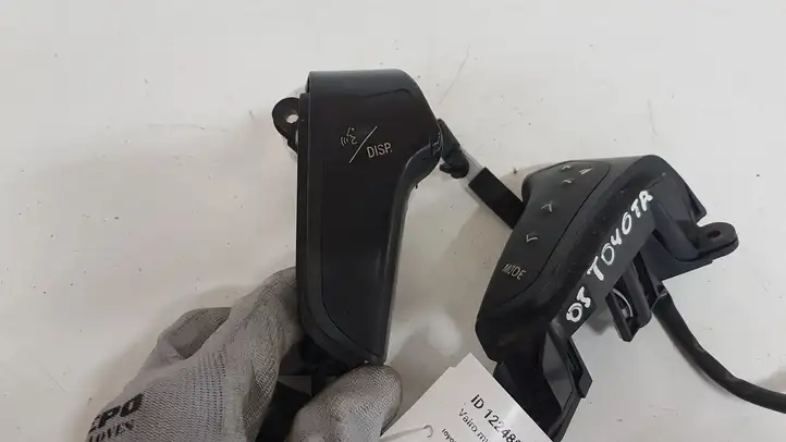 Toyota Avensis T250 (2003 - 2006) 75B070 Кнопки на рулевом колесе — фото 2