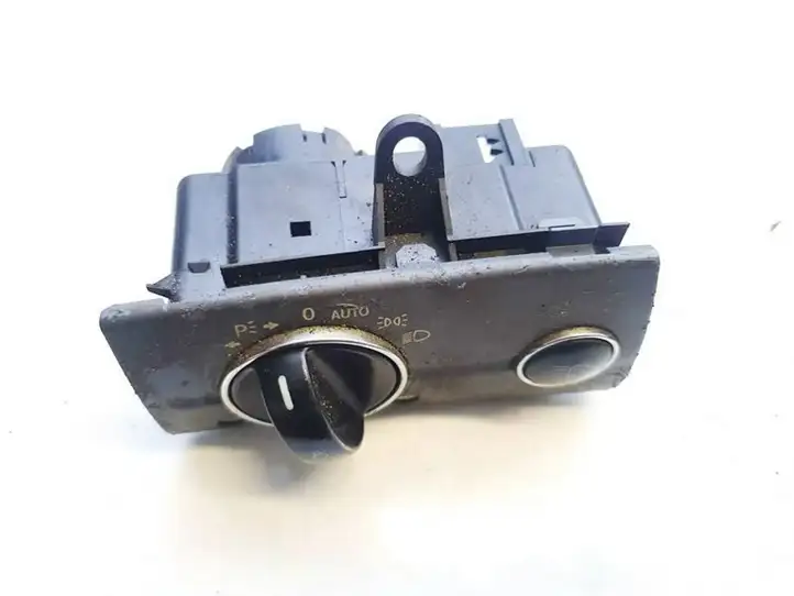 Mercedes-Benz E W211 (2002 - 2009) 2115450104 Включатель фонарей — фото 1