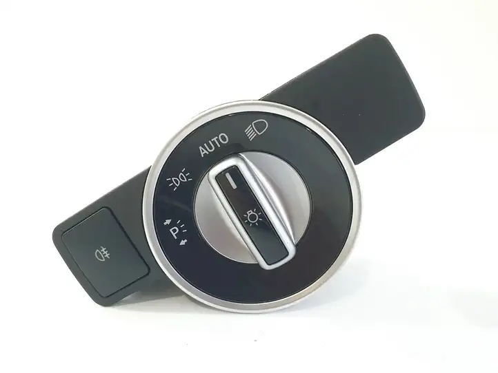 Mercedes-Benz CLA C117,X117,W117 (2013 - 2019) A2129050551 Включатель фонарей — фото 1