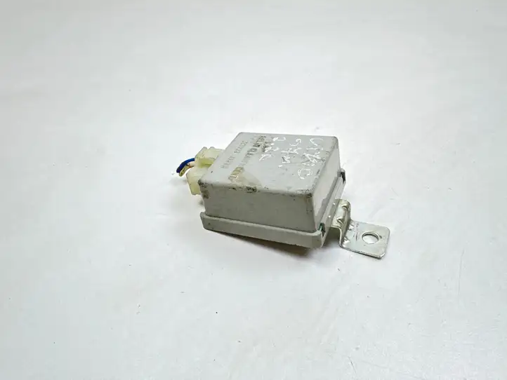 Honda Civic (2006 - 2011) Другое реле — фото 4
