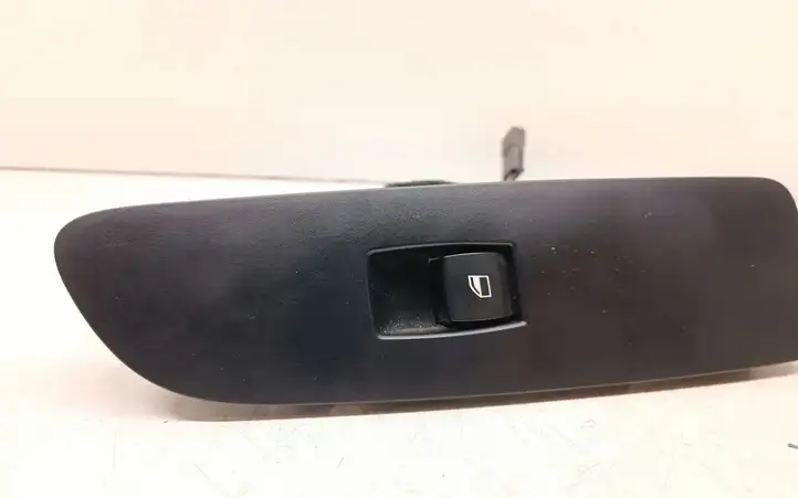 BMW 1 E81 E87 (2004 - 2011) 6987851 Кнопка стеклоподъемников — фото 2