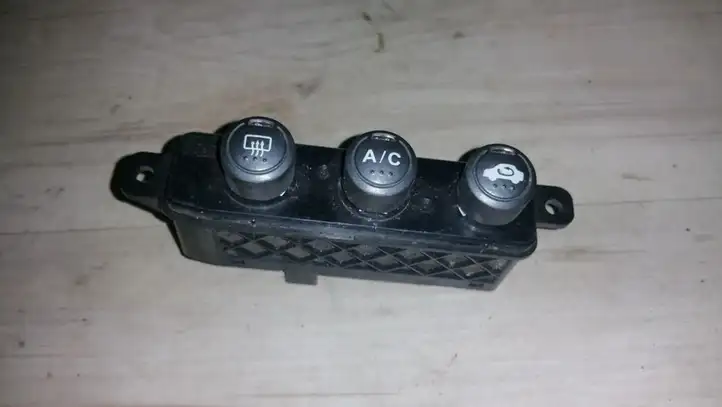 Honda Civic (2001 - 2005) 0030nh376l Кнопка кондиционера — фото 1