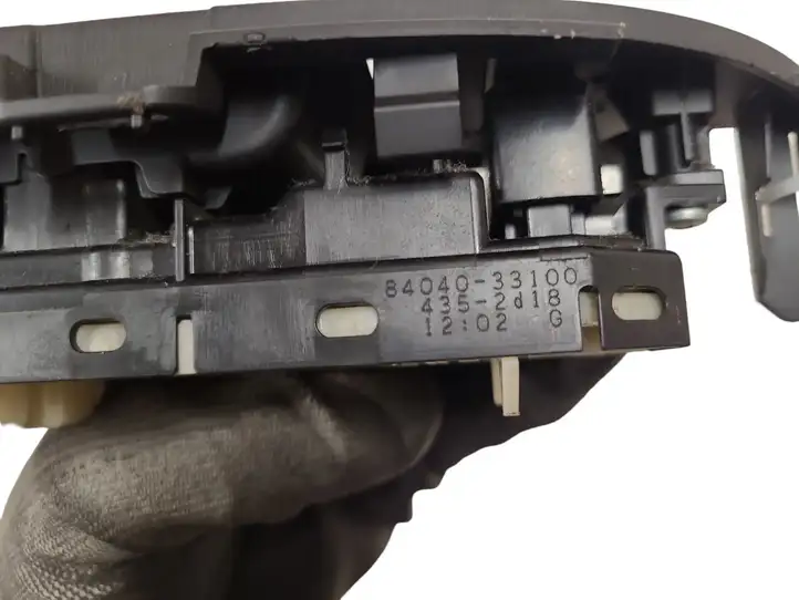 Toyota Prius (XW30) (2009 - 2015) 8404033100 Блок кнопок стеклоподъемников — фото 5