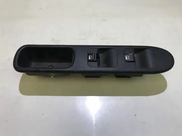 Peugeot 307 CC (2001 - 2005) 27461 Блок кнопок стеклоподъемников — фото 1