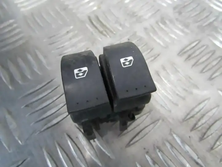 Renault Megane II (2002 - 2005) 315050b Кнопка стеклоподъемников — фото 1
