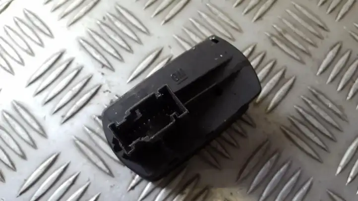 Opel Corsa E (2014 - 2019) 13258521AA Кнопка стеклоподъемников — фото 2