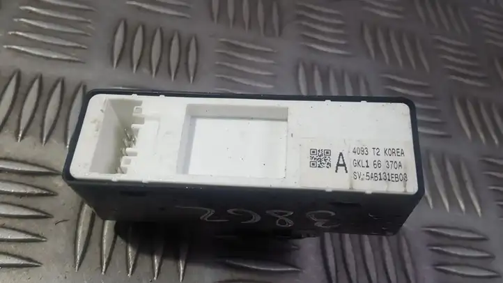 Mazda 6 (2012 - 2015) 4093T2 Кнопка стеклоподъемников — фото 2
