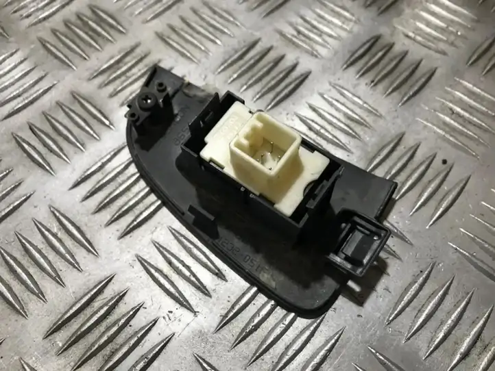 Toyota Avensis T250 (2003 - 2006) 7423205160 Блок кнопок стеклоподъемников — фото 2