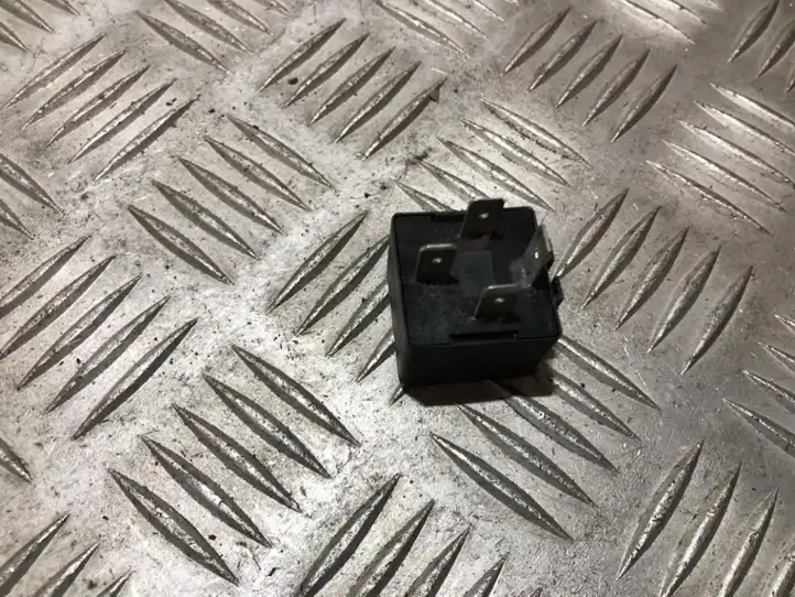 Renault Laguna (1993 - 2001)  d52249 Другое реле