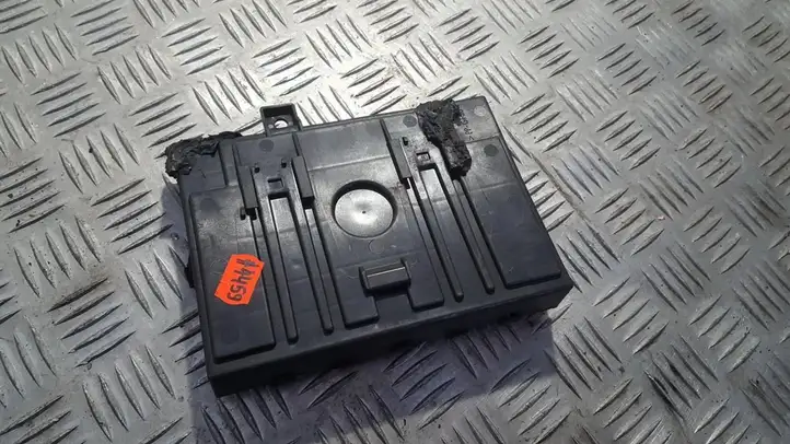 Ford Fiesta (2013 - 2017)  f005v01655 Mодуль kомфортa