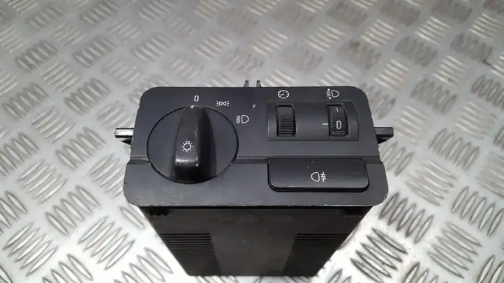 BMW 3 E46 (1998 - 2005) 61318383225 Включатель фонарей — фото 1