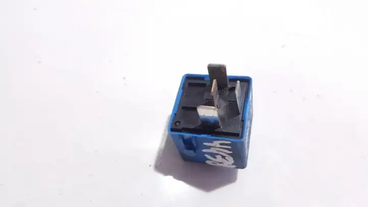 BMW 3 E46 (1998 - 2005) 61368364581 Другое реле — фото 2