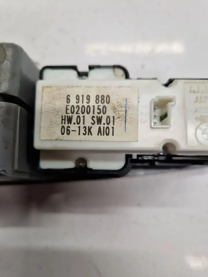 BMW 7 E65 E66 (2001 - 2008) 6919880 Кнопка стеклоподъемников — фото 3