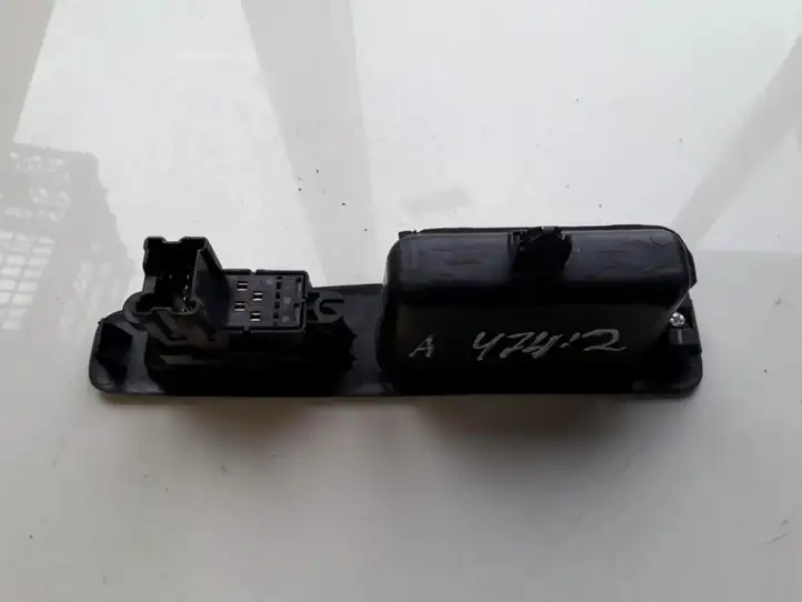 Nissan Qashqai (2006 - 2010) 25411jd000 Блок кнопок стеклоподъемников — фото 2