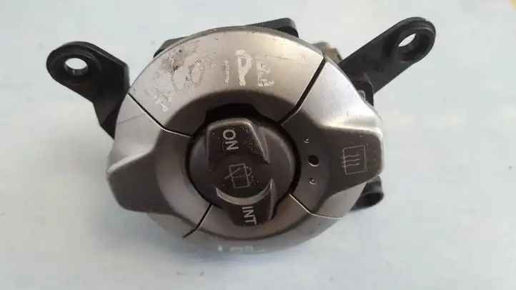 Hyundai Coupe (2001 - 2005) 9371027500 Кнопка обогрева стекла — фото 1
