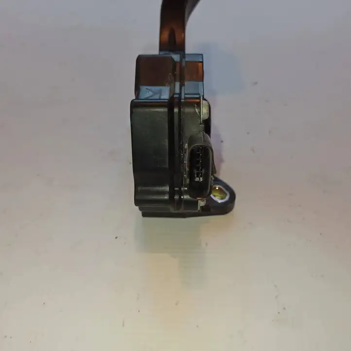 Lexus RX 450h (2008 - 2012)  7811033110 Педаль акселератора