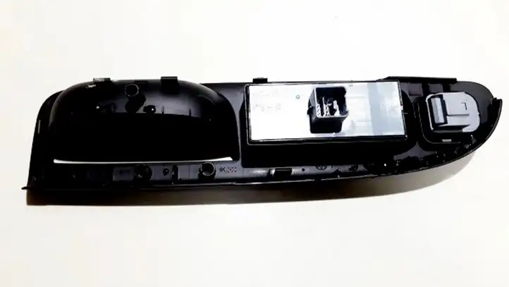 Volkswagen PASSAT B6 (2005 - 2010) 3c2867172b Блок кнопок стеклоподъемников — фото 2
