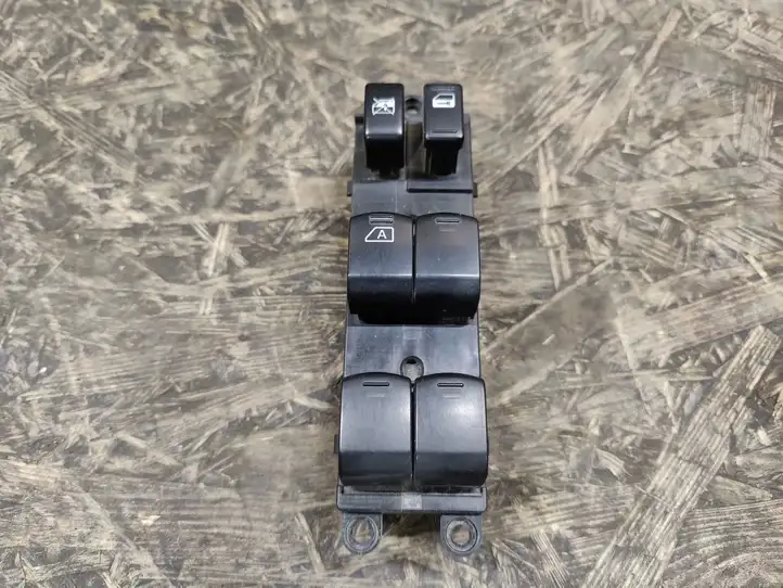 Subaru Forester SH (2008 - 2013) 157567 Кнопка стеклоподъемников — фото 1