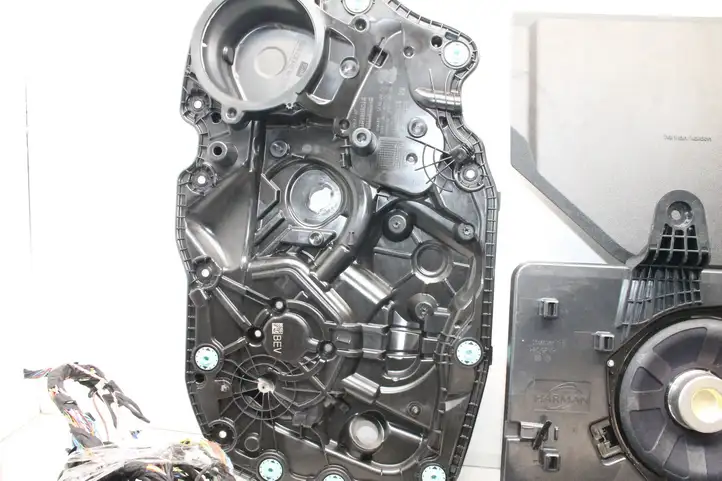 BMW i4 (2021 - ) 5A4EEC3 Комплект аудиосистемы — фото 10