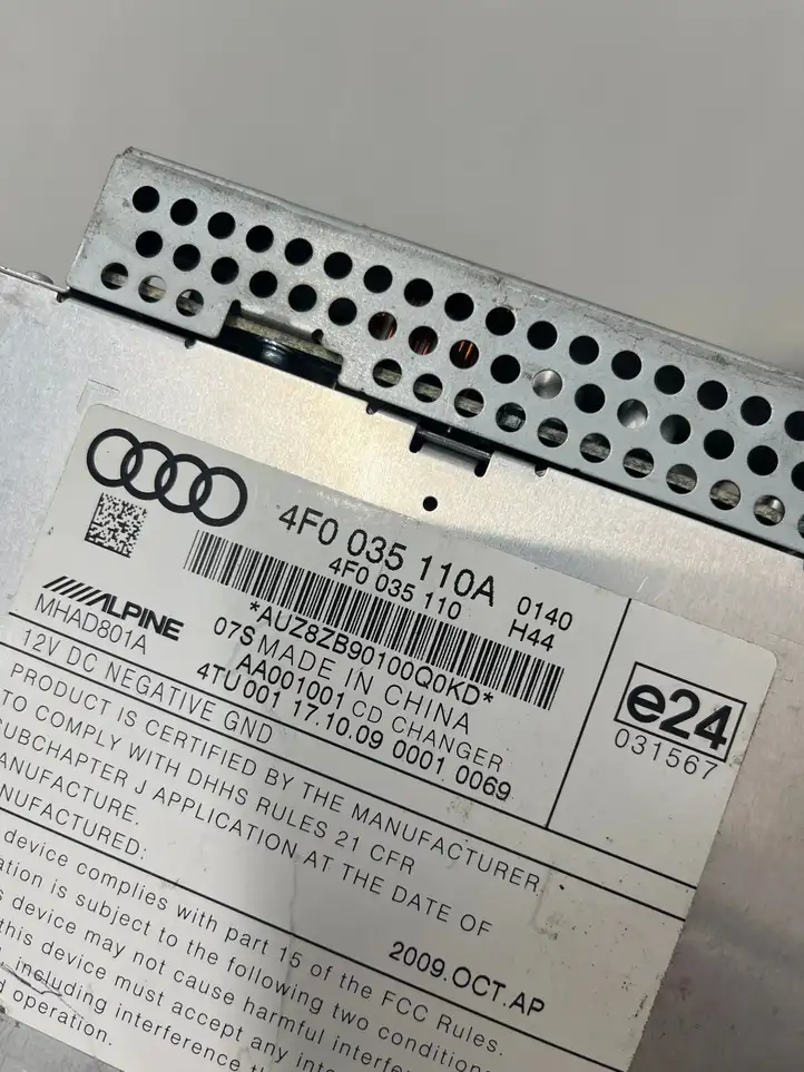 Audi Q7 4L (2005 - 2009) 4F0035110A CD/DVD чейнджер — фото 6