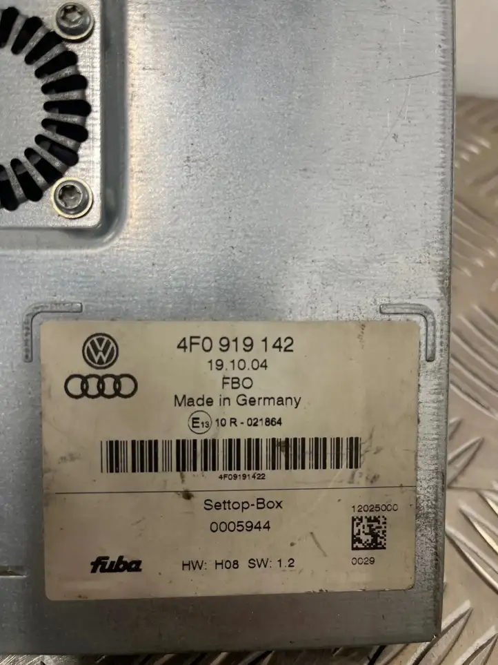 Audi A8 S8 D3 4E (2005 - 2007) 4F0919142 Магнитола / мультимедийная система — фото 4