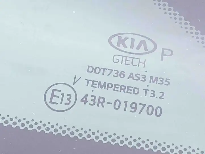 Kia Ceed (2018 - 2021) 87810J7100 Заднее боковое стекло — фото 2