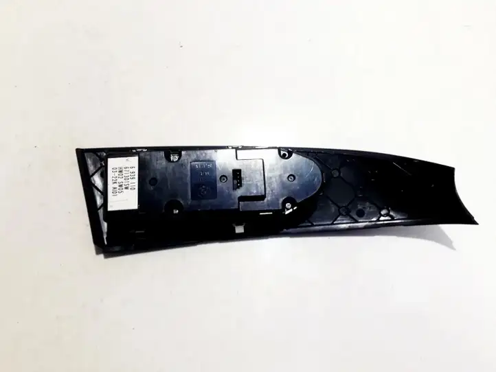 BMW 5 E60 E61 (2004 - 2010) 6939110 Кнопка стеклоподъемников — фото 2