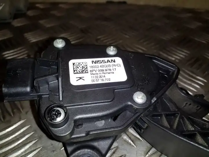 Nissan X-Trail T32 (2014 - 2021) 180024BG0B Педаль акселератора — фото 3