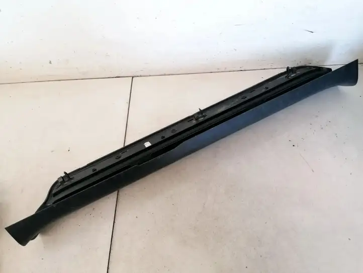 Toyota Avensis T250 (2003 - 2006) 6791305040 Внутренняя отделка переднего порога — фото 3