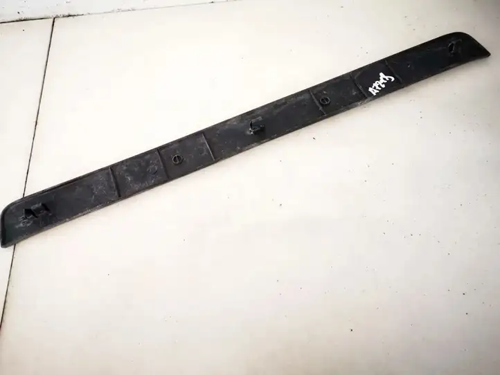 Toyota Avensis Verso (2004 - 2009) 6791144040 Внутренняя отделка переднего порога — фото 2