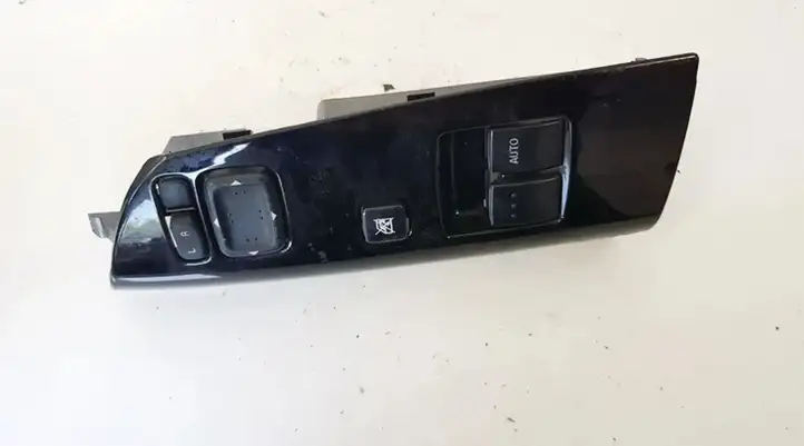 Mazda RX8 (2003 - 2008) 183606 Кнопка стеклоподъемников — фото 1