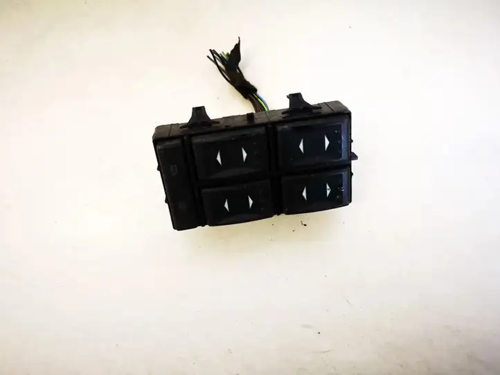 Ford Mondeo Mk III (2000 - 2007) 1s7t14a132bd Блок кнопок стеклоподъемников — фото 1