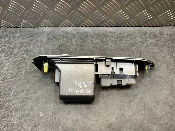 Lexus RX 330 - 350 - 400H (2006 - 2009) 7428048120 Блок кнопок стеклоподъемников — фото 2