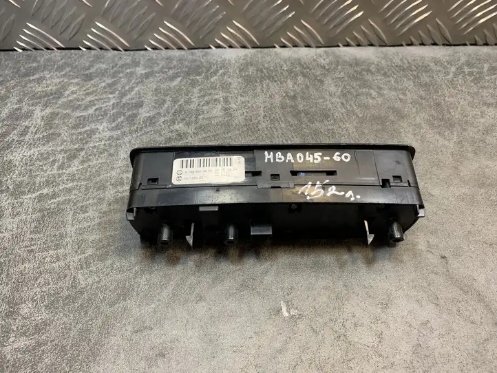 Mercedes-Benz A W169 (2004 - 2012) A1698206410 Блок кнопок стеклоподъемников — фото 2