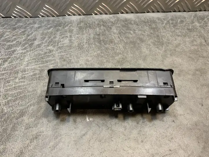 Mercedes-Benz A W169 (2004 - 2012) A1698206410 Блок кнопок стеклоподъемников — фото 3