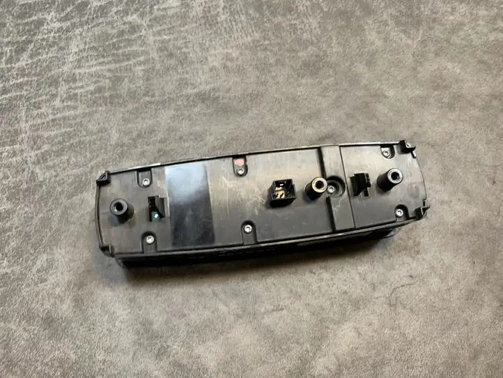 Mercedes-Benz A W169 (2004 - 2012) A1698206410 Блок кнопок стеклоподъемников — фото 4