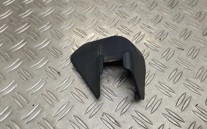 Toyota Yaris (2014 - 2019) 721370D110 Отделка салазок сиденья пассажира — фото 2