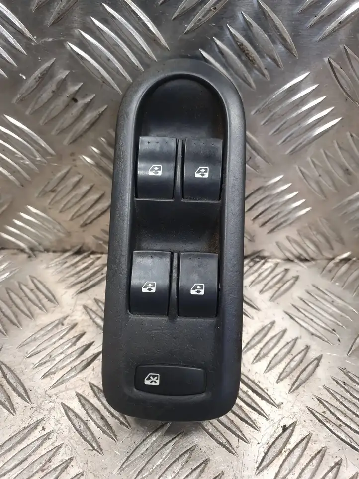 Renault Scenic II - Grand scenic II (2003 - 2006) 156018070 Блок кнопок стеклоподъемников — фото 2